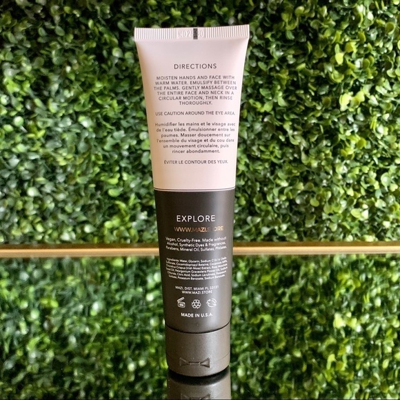 MAZI Balancing Multi Effect Clean Facial Cleanser | NEW | Full Size | Sealed - Picture 3 of 6